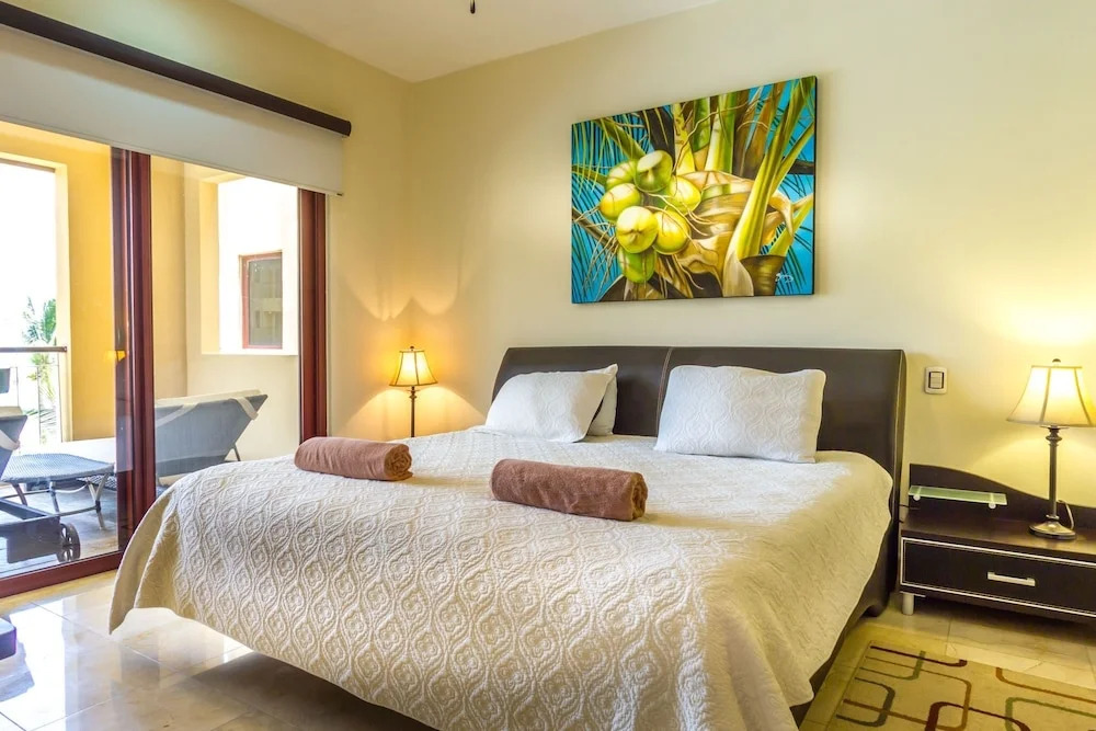 El Faro 303 Reef 1 Bedroom Condo by Redawning