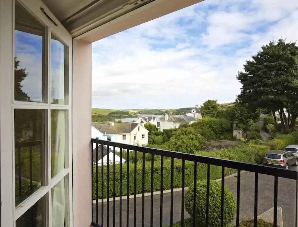 6 Combehaven