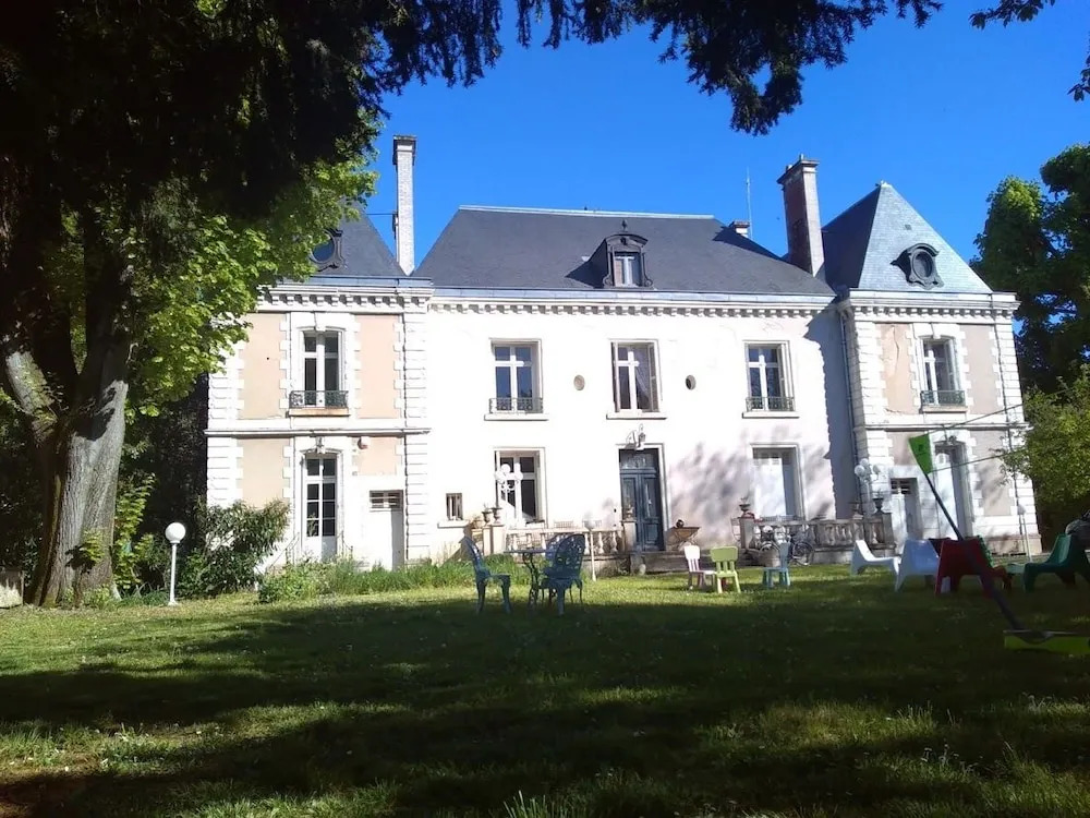 Chambres dHôtes Château de la Marbelliere