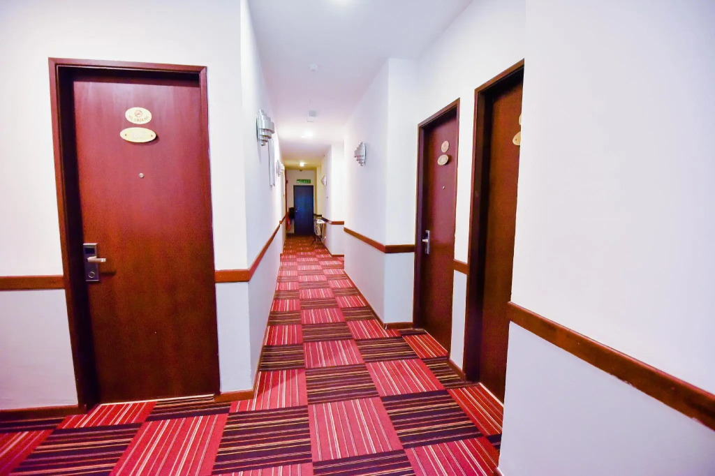 Lumut Suites