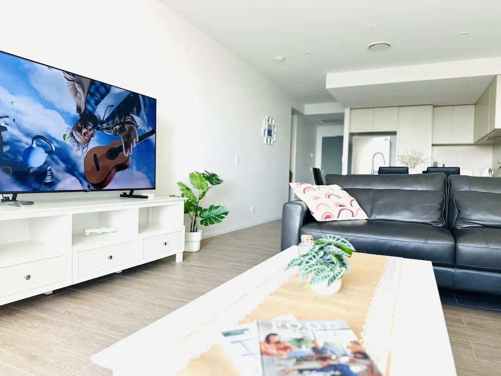 Peninsula Apartments Hosted by Gold Coast Holiday Stays