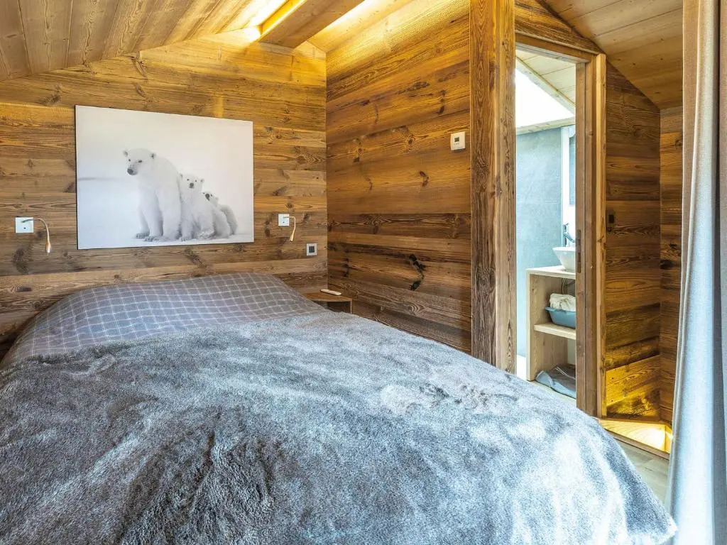 Chalet Chaleureux - 1 Ch - 4 Pers - Terrasse - Parking - FR-1-437-75