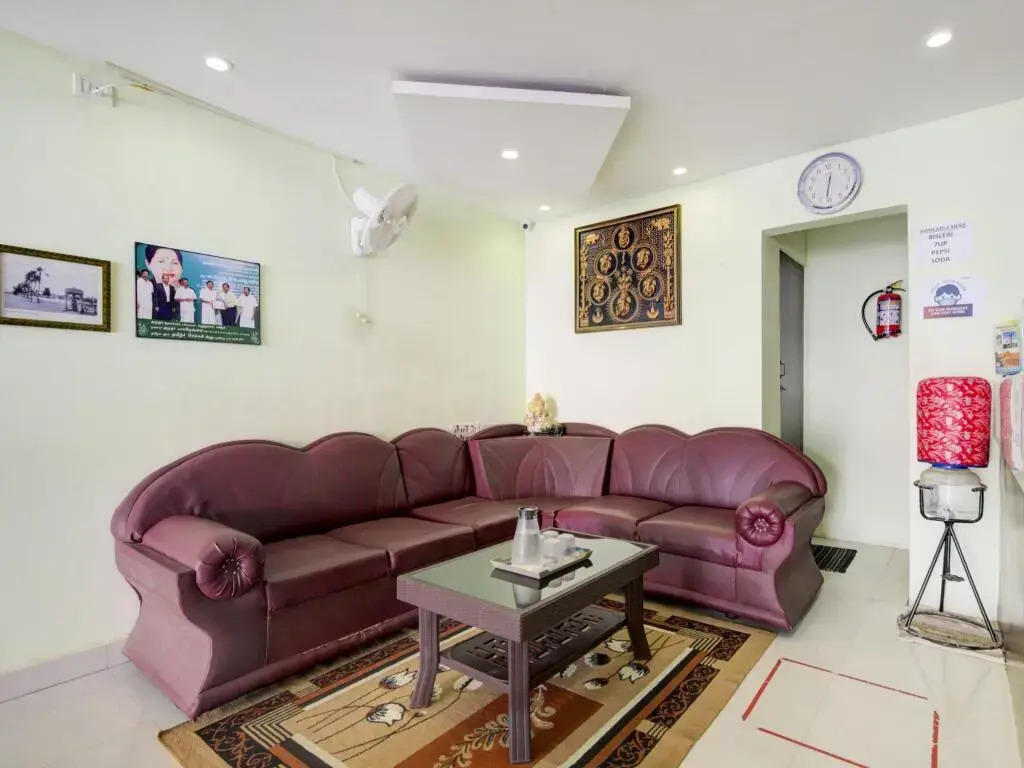 Capital O 72601 Amutha Residency