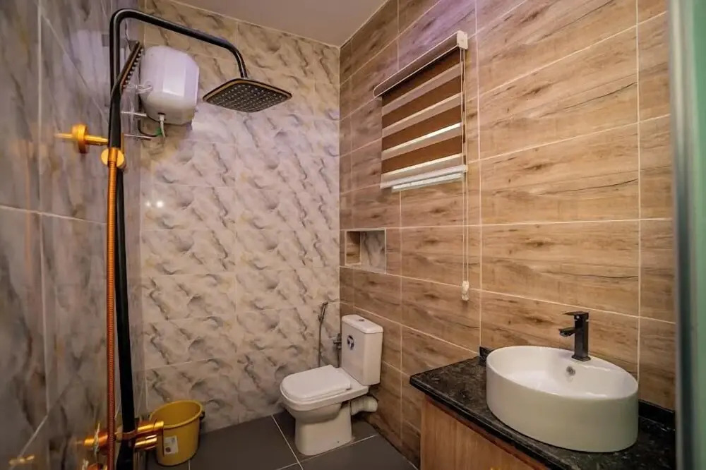 Okin Apartment