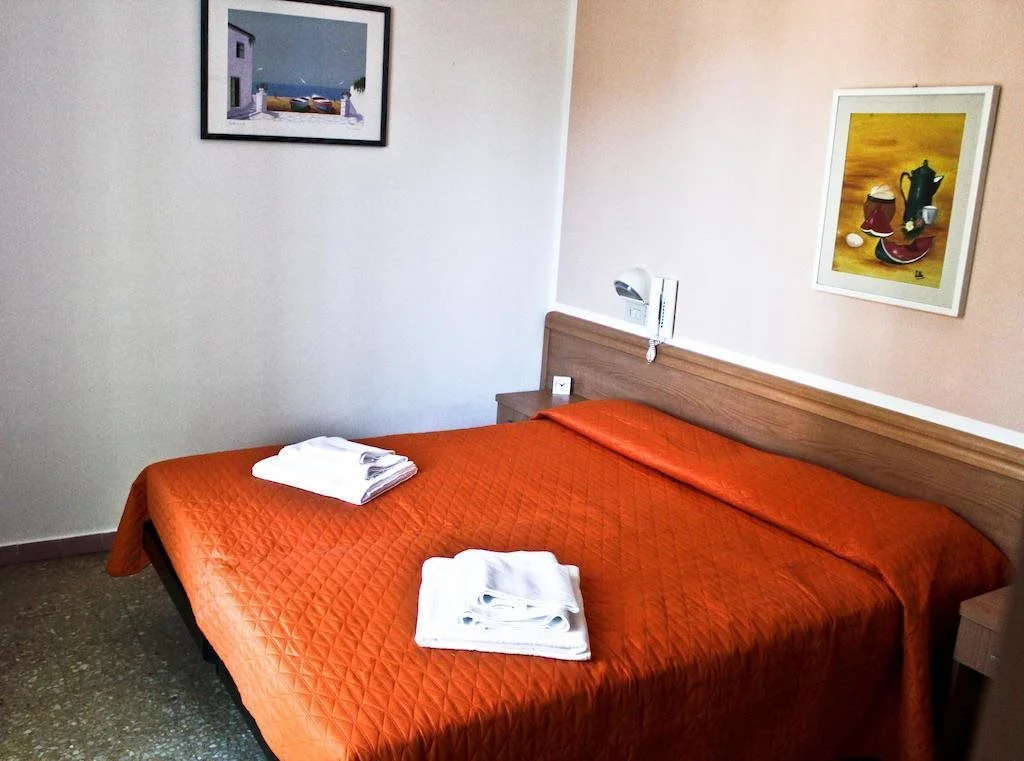 Hotel Leda