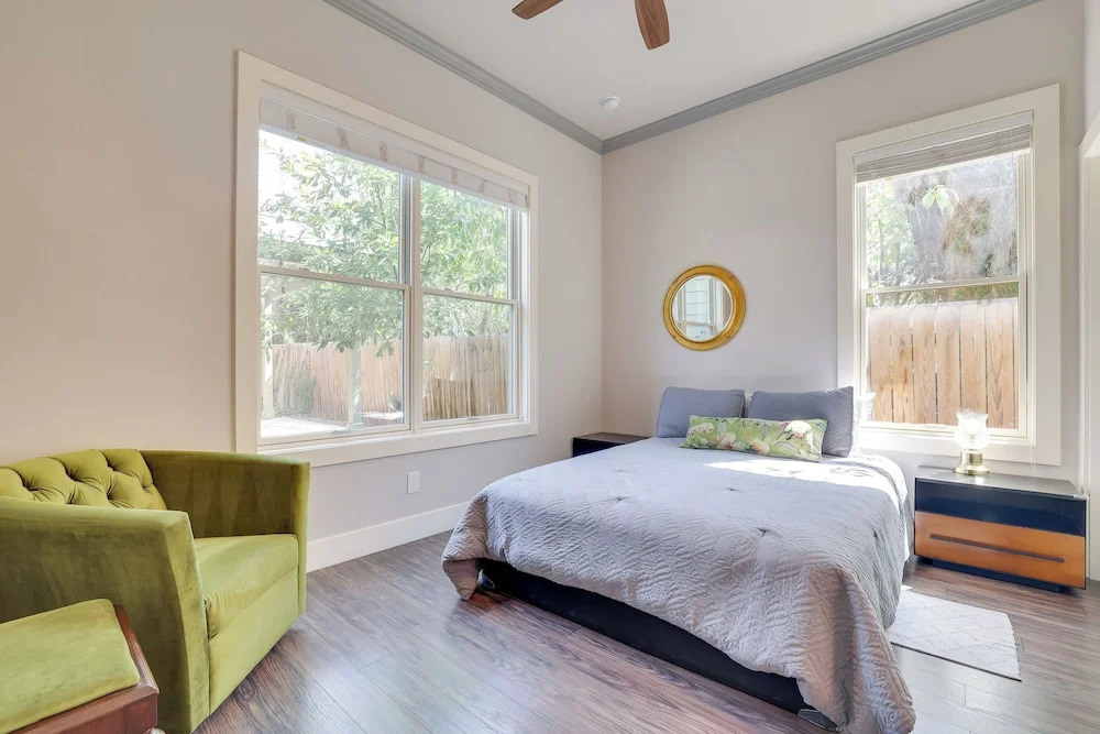 Modern Home < 1 Mi to Dwtn San Antonio & Riverwalk
