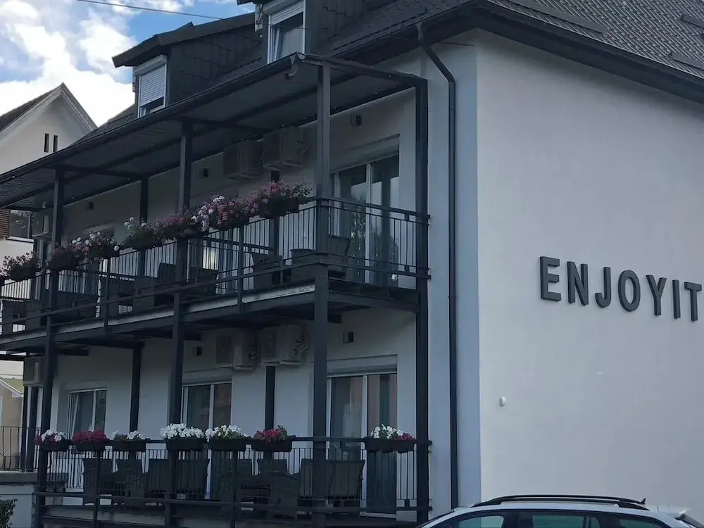 Enjoyit Rooms