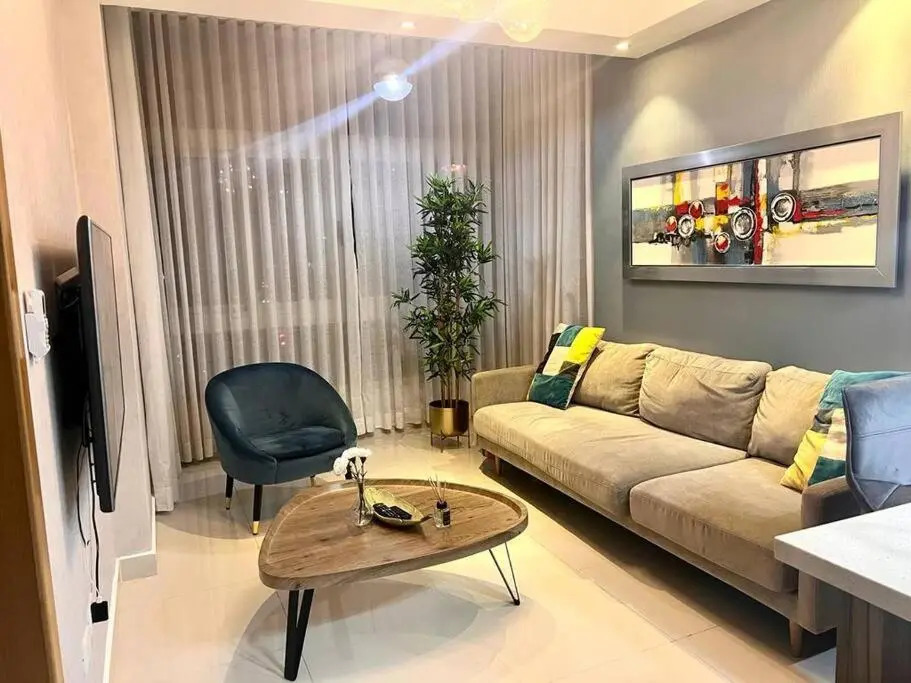 1BR modern centric apartment Pool, gym, rooftop Santo Domingo