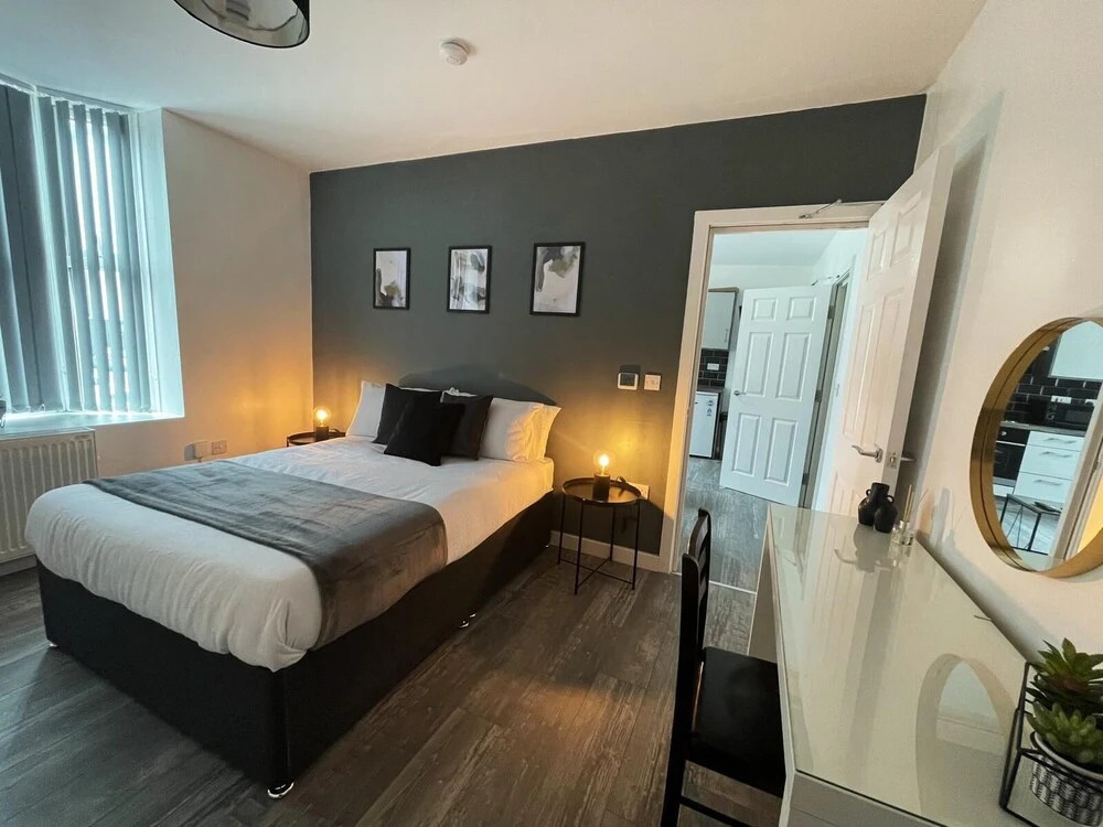 Flat 2 Hagley Road