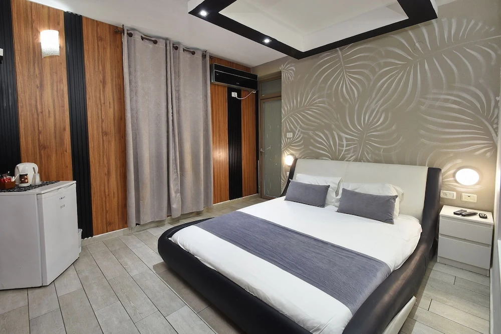 luxury suites
