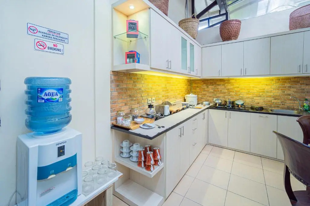 Ndalem Panembahan 12 Guest House