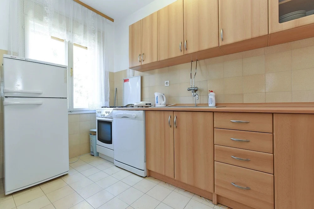 Apartment 74
