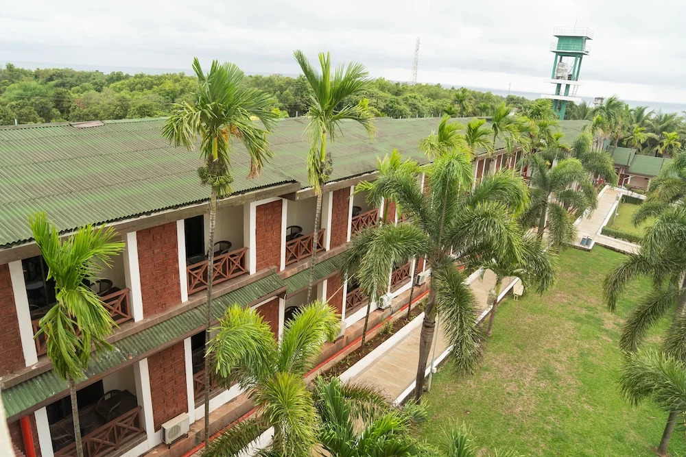 Greenleaf The Resort & Spa, Ganpatipule