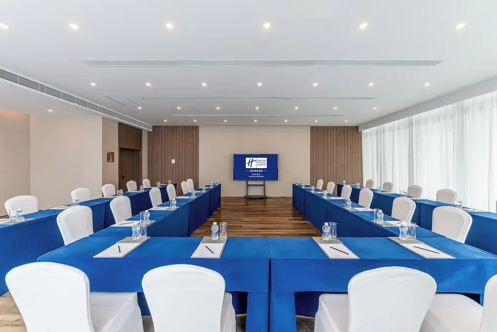 Holiday Inn Express Taizhou Jiaojiang