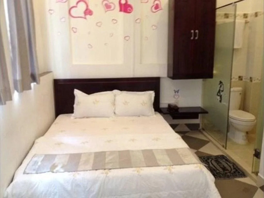 Queen Hotel