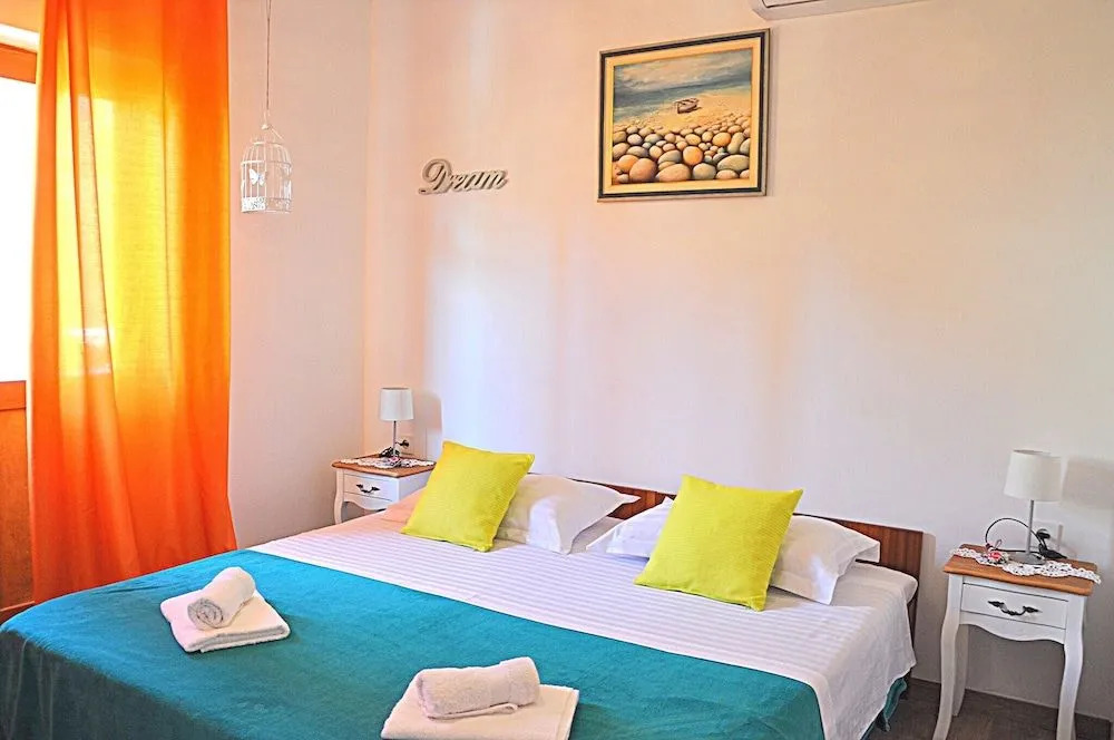 Rooms Anna