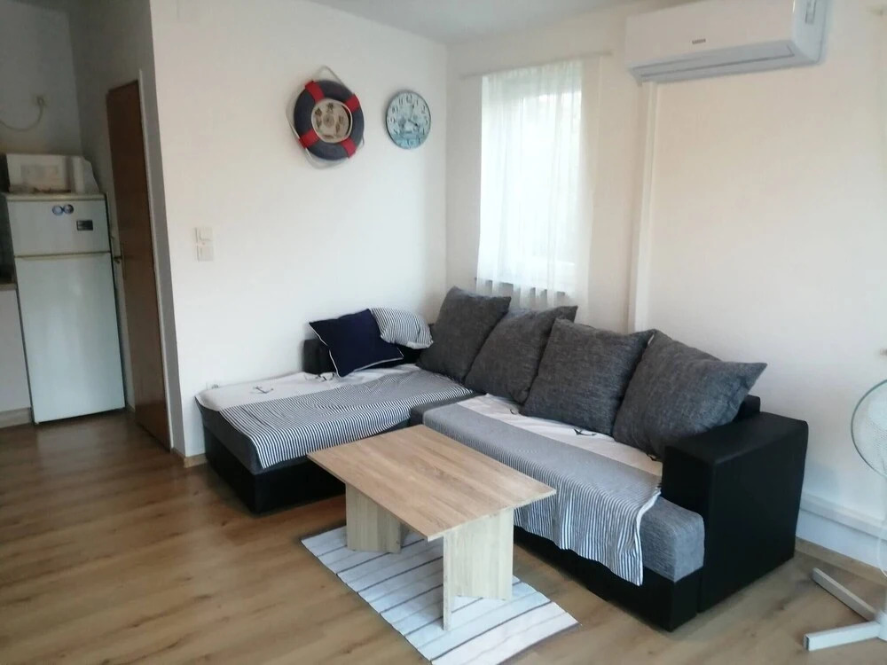 Sea View 1-bedroom Apartment Long Island