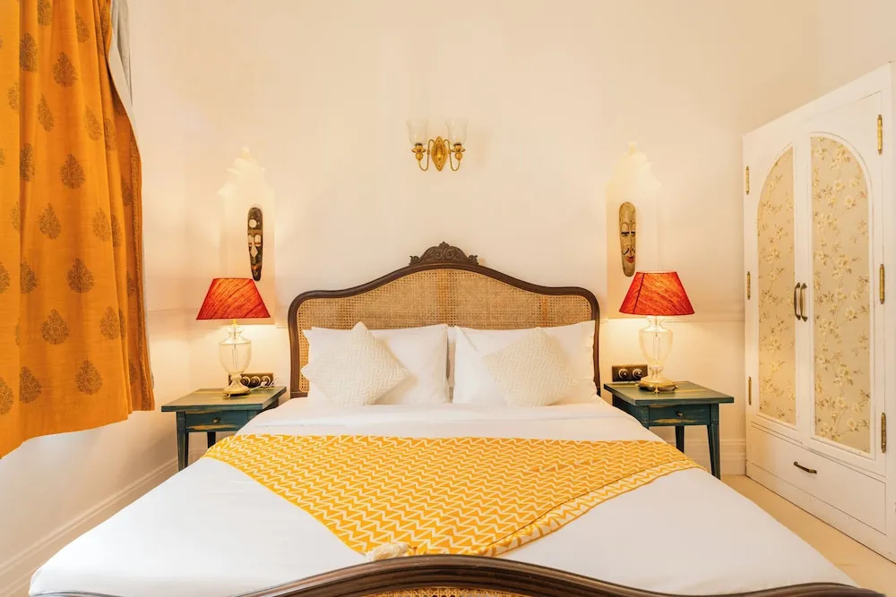 ELIVAAS Maison 10 Luxe 4 BHK Villa