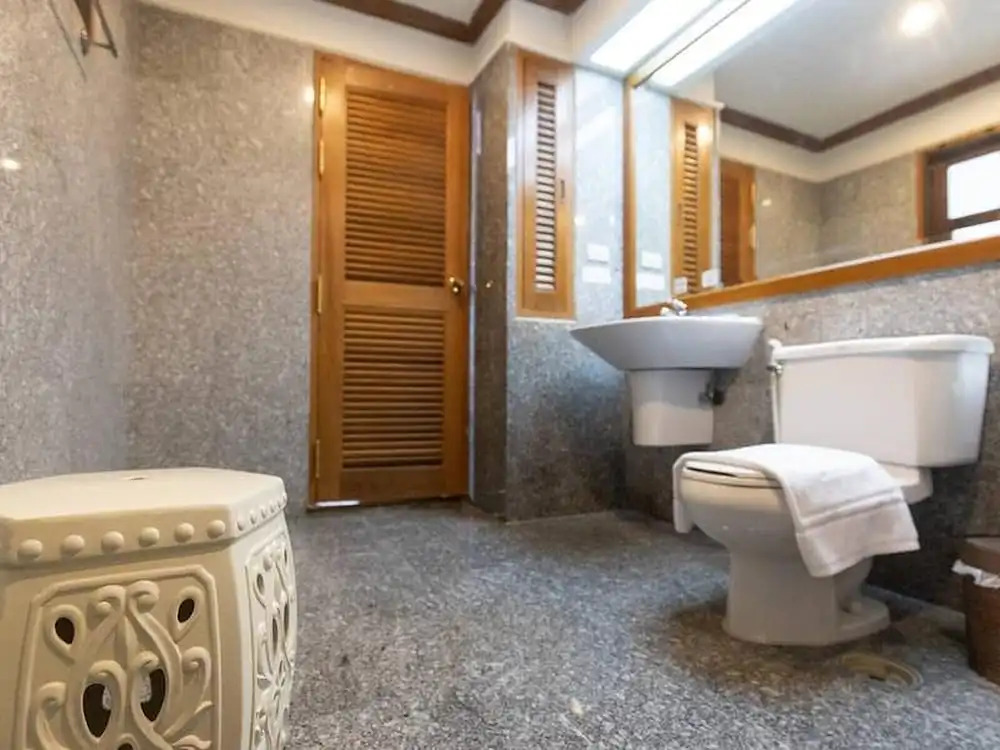 Royal Riverside Resort Spa