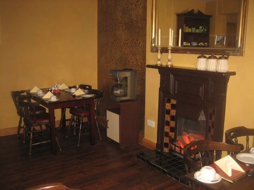 Ashleigh House Bed & Breakfast