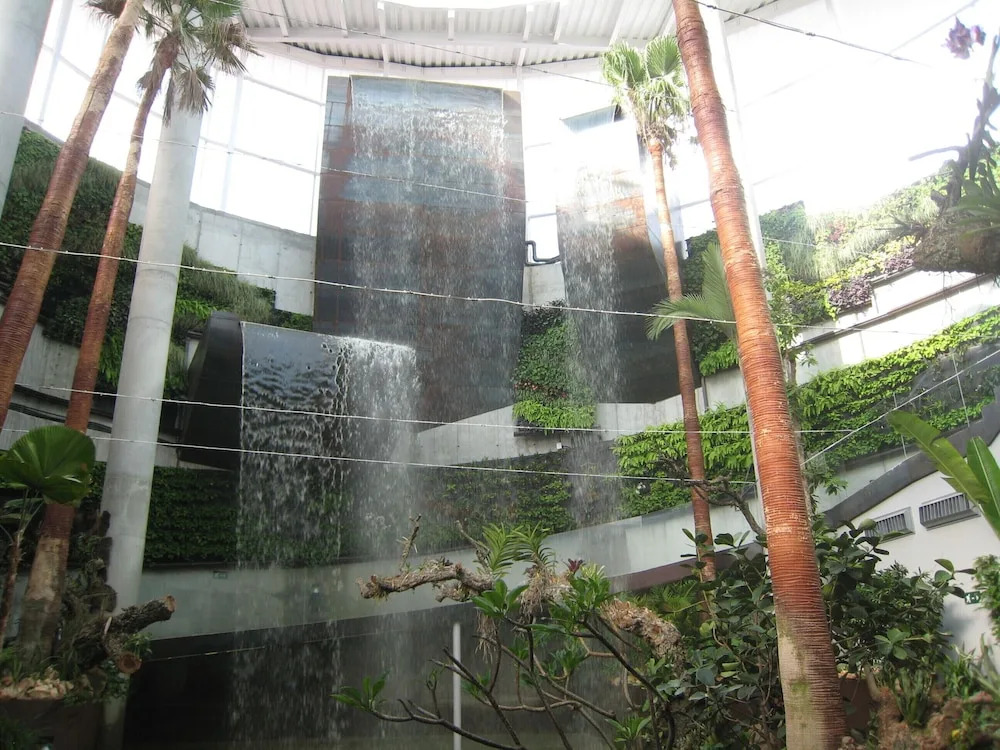 Beautiful Town House With Air Conditioning In Secure Urbanisation Internet
