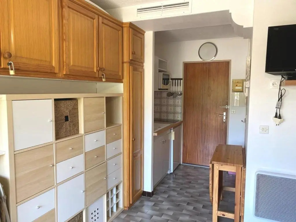 Appartement Balaruc-les-Bains, 1 pièce, 2 personnes - FR-1-553-134