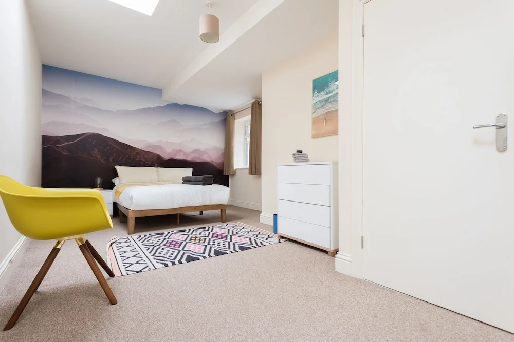 The Broadmead Jungle - Lovely & Central 3BDR Apartments	