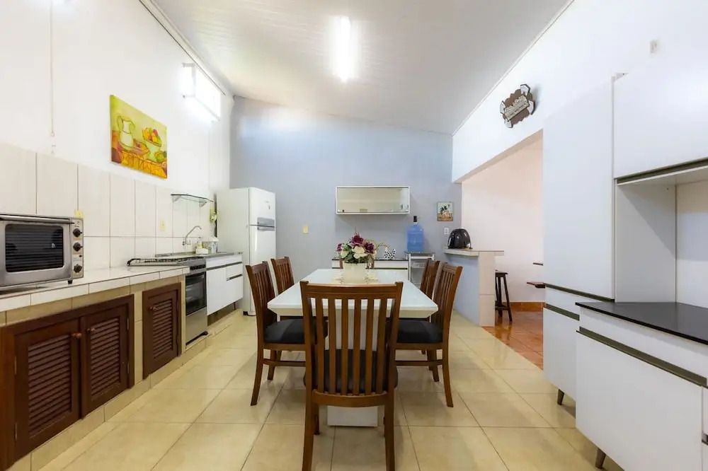 Casa com Churrasqueira e Rede a 210m da Praia