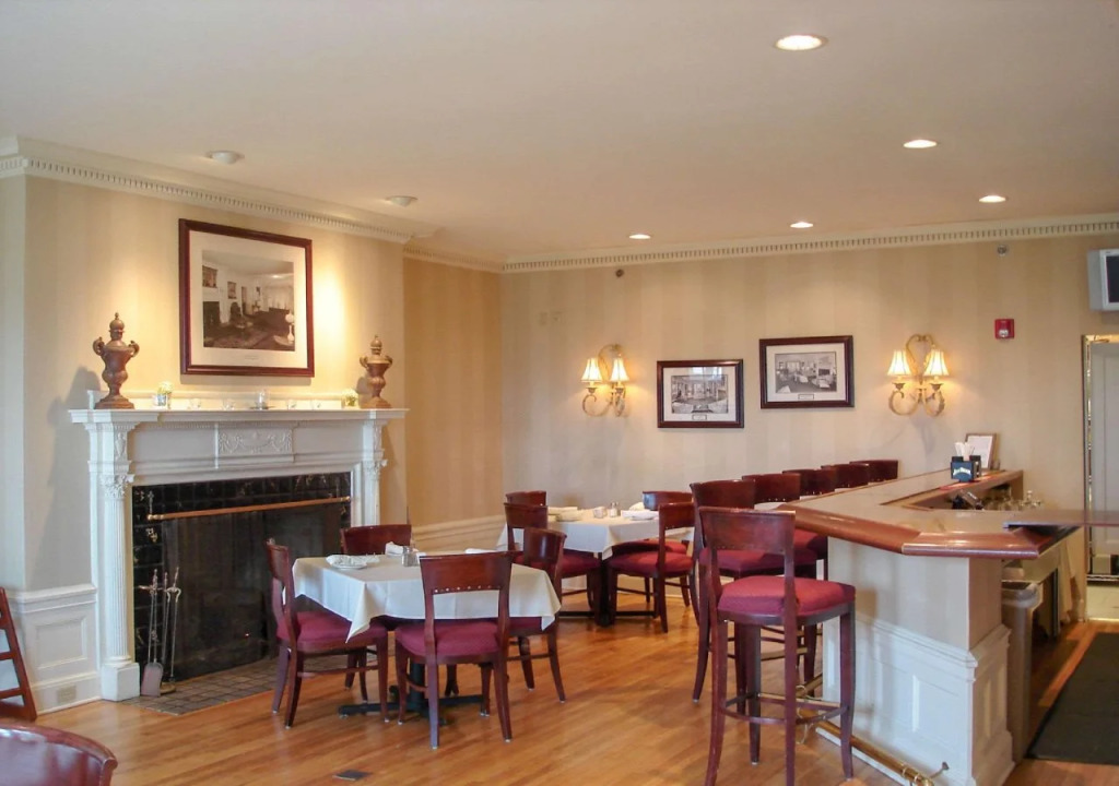 Traditions Hotel & Spa Johnson City - Binghamton, an Ascend Collection Hotel