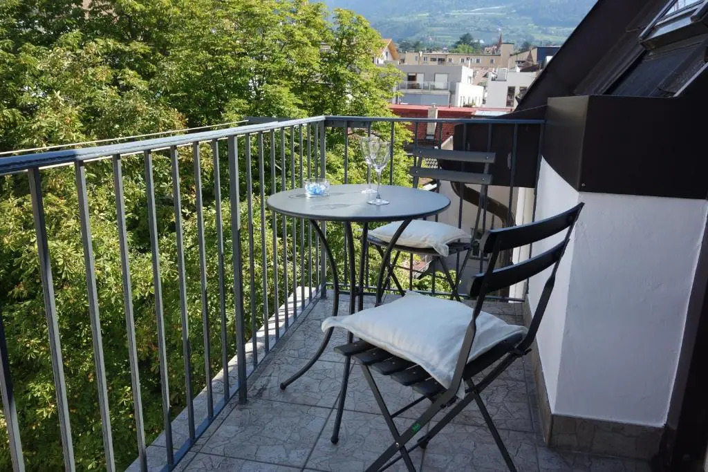 Hager Apartment 2