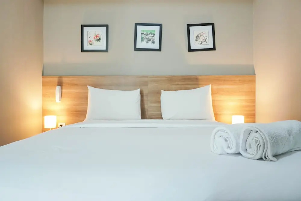Elegant 1BR Apartment with Working Space Mustika Golf Residence