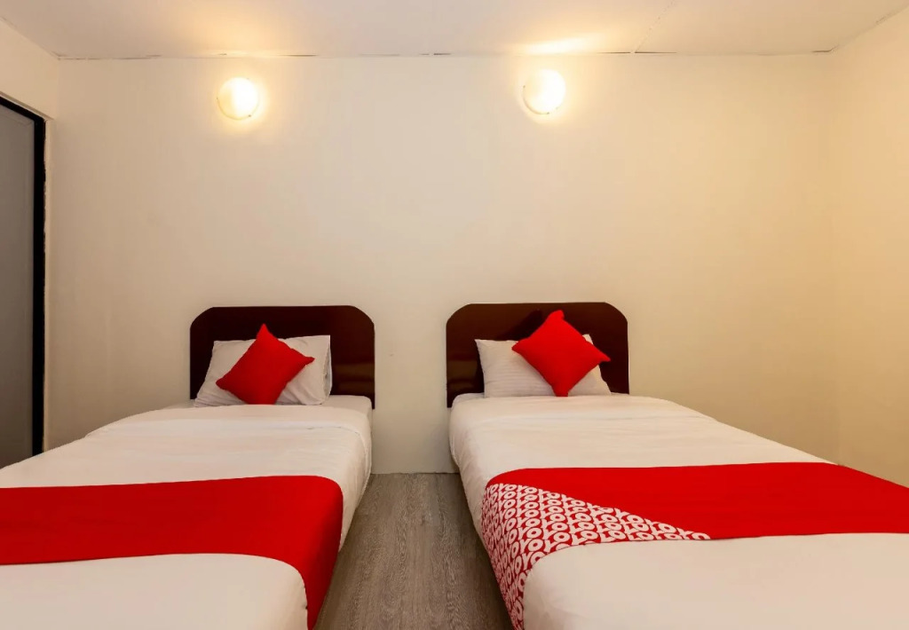Hotel Bamboo By OYO Rooms