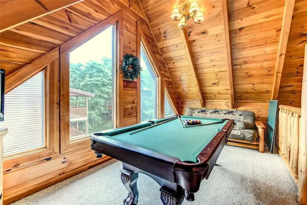 UnFirgettable 2 Bedroom Home with Hot Tub