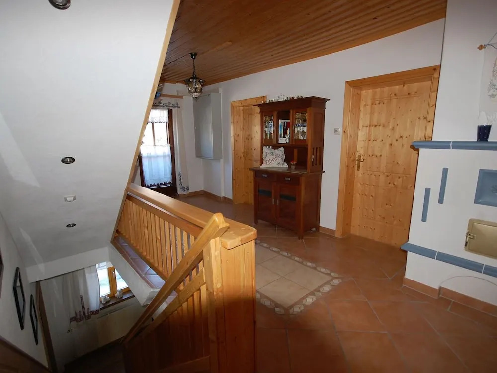 Renovated Mountain Retreat Stay