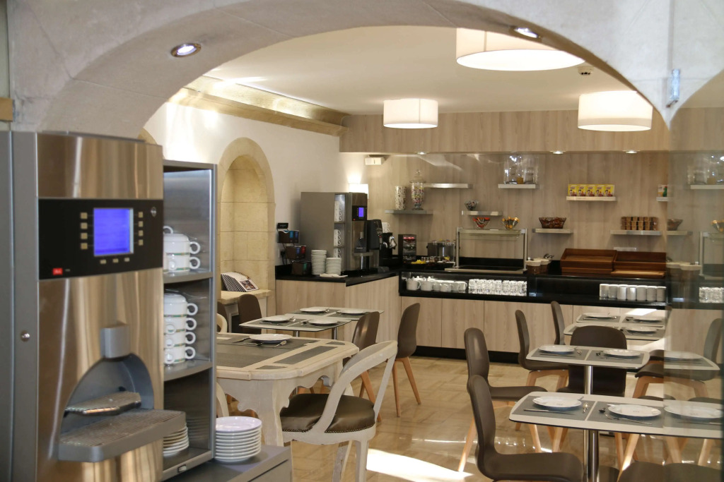 GOLDEN TULIP CANNES HOTEL de PARIS