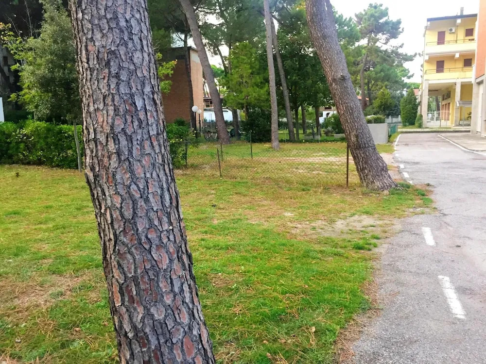 Apartment With 2 Bedrooms in Lido di Spina, With Wonderful sea View and Enclosed Garden Near the Beach