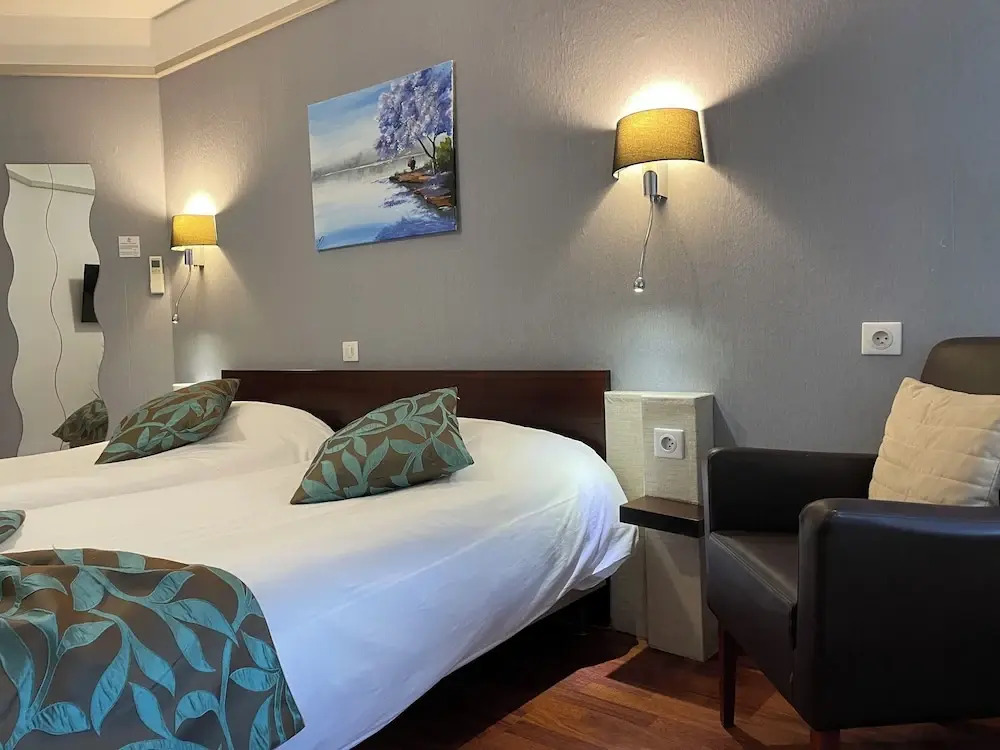 LEMBLEME - BOUTIQUE HOTEL