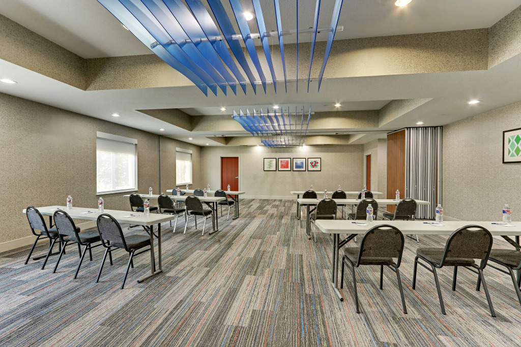 Holiday Inn Express Hotel and Suites Weatherford by IHG