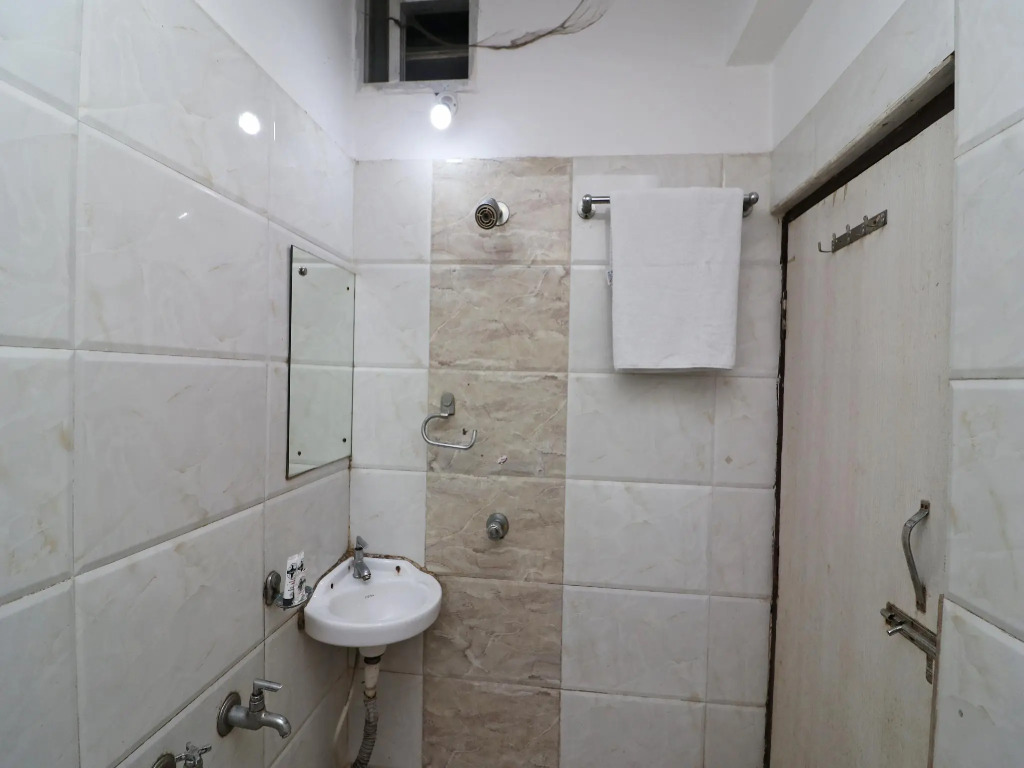 OYO 41914 Hotel New City Palace