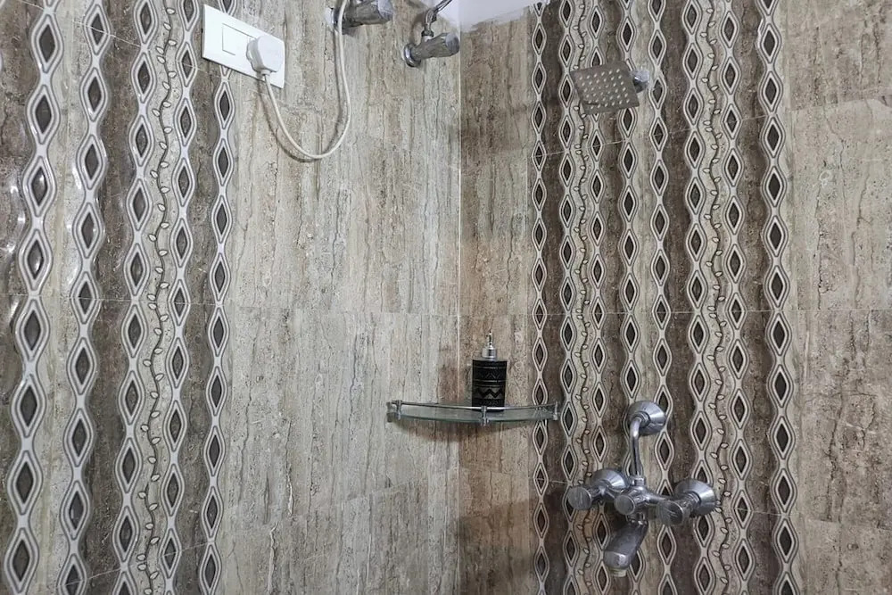Hotel DVL INN- Near Jalmahal Jaipur