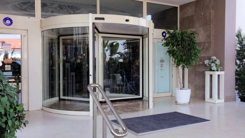 Side Crown Palace Ultra All Inclusive