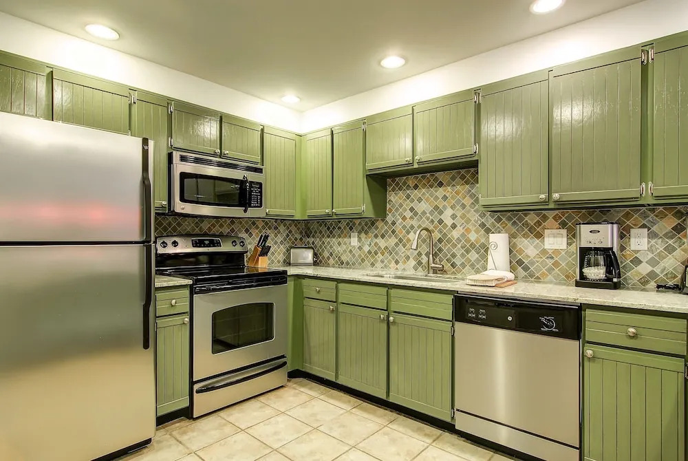 Park Station 147 2 Bedroom Condo by RedAwning