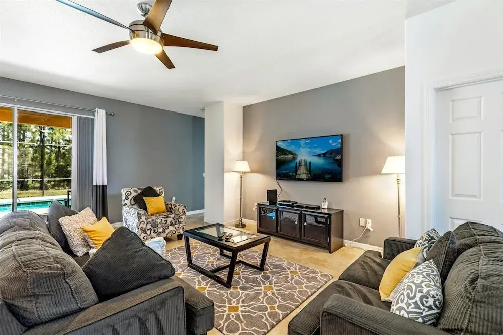 Fabulous Large 6 bed Home With Extended Deck, Private Pool and spa and Conservation View - 469