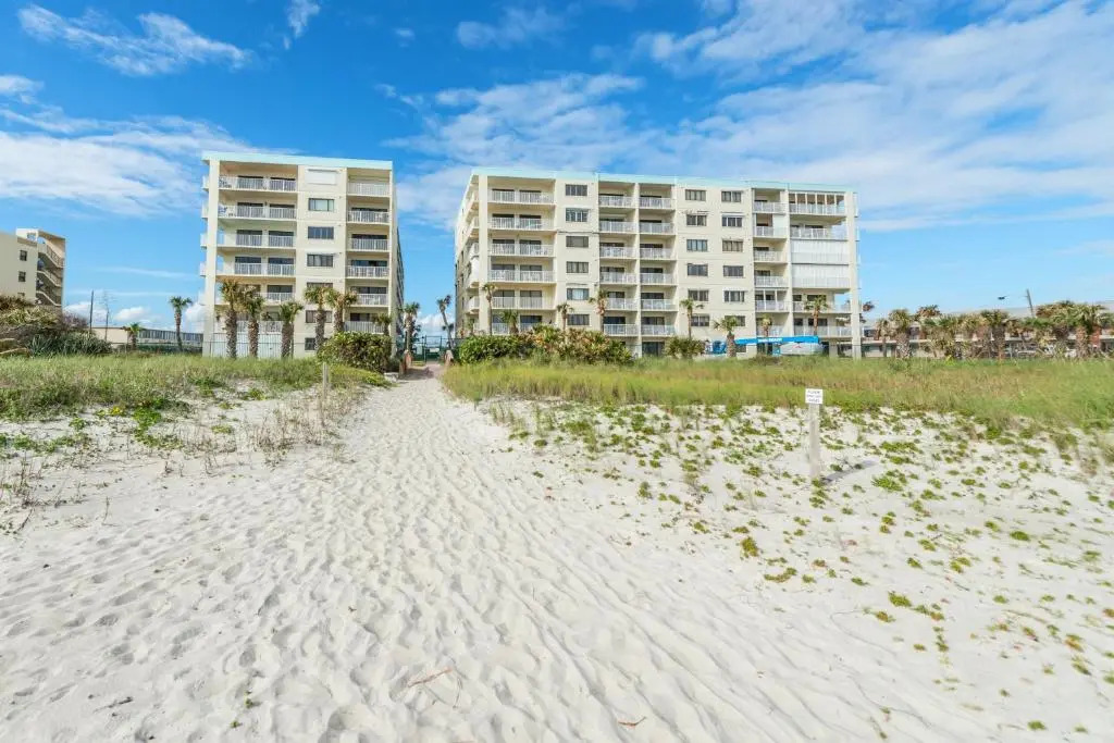 Sandcastles - Cocoa Beach Oceanfront Condos with Heated Pool Tennis