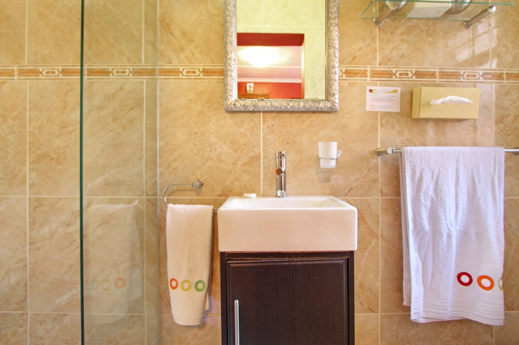 40 Winks Guest House Green Point Cape Town