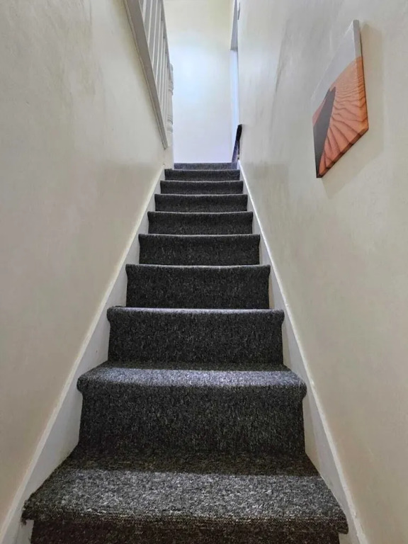 Spacious,luxury, Near City Center, Free Parking