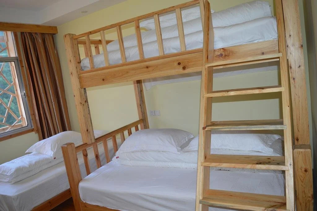 Qingfengge Hostel