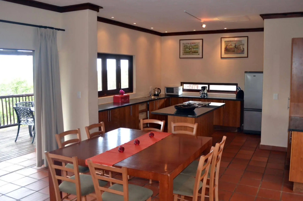 Newburg Lodge & Luxury Bush Tents, Elements Private Golf Reserve