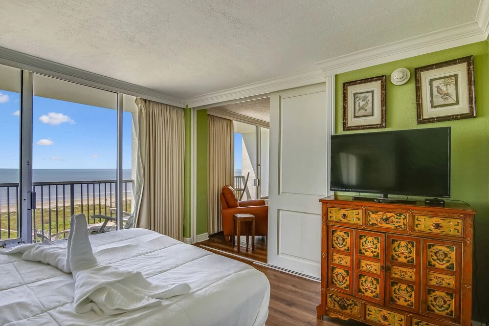Islander East 809-a View From the Top