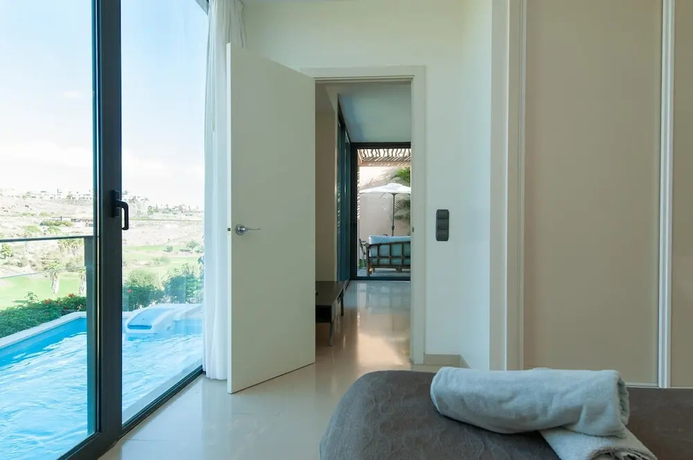 Villa mit Pool Los Lagos 16